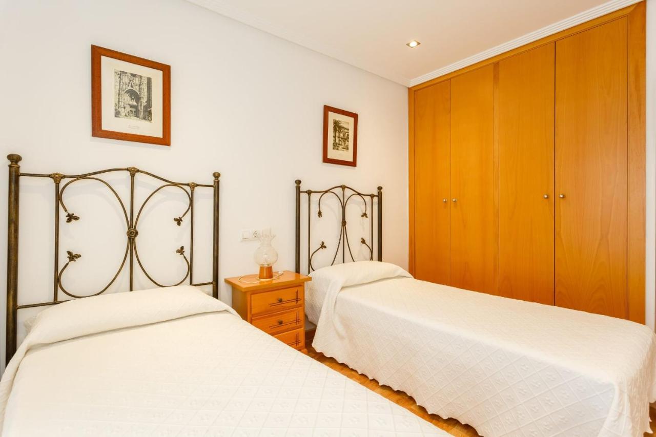 Gatu Villa Elvira Junto Al Hospital Y Playa 2 Dormit Y 2 Banos, Preferente Mayores De 25 Anos Y Familias Кадис Экстерьер фото